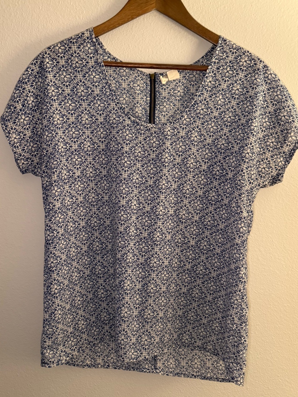 Japna Navy and White Floral Short Sleeve Blouse